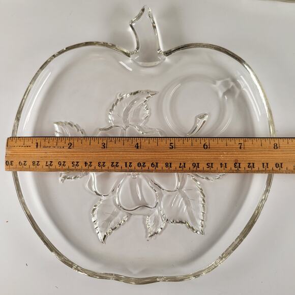 Hazel Atlas Apple Snack Set 4 Plates 4 Cups Orchard Embossed Clear Glass - Picture 3 of 13